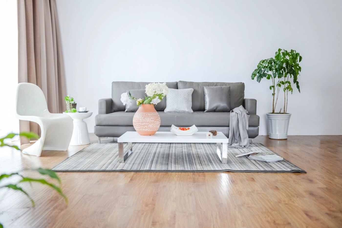 Declutter one room in a weekend, with AI as your coach